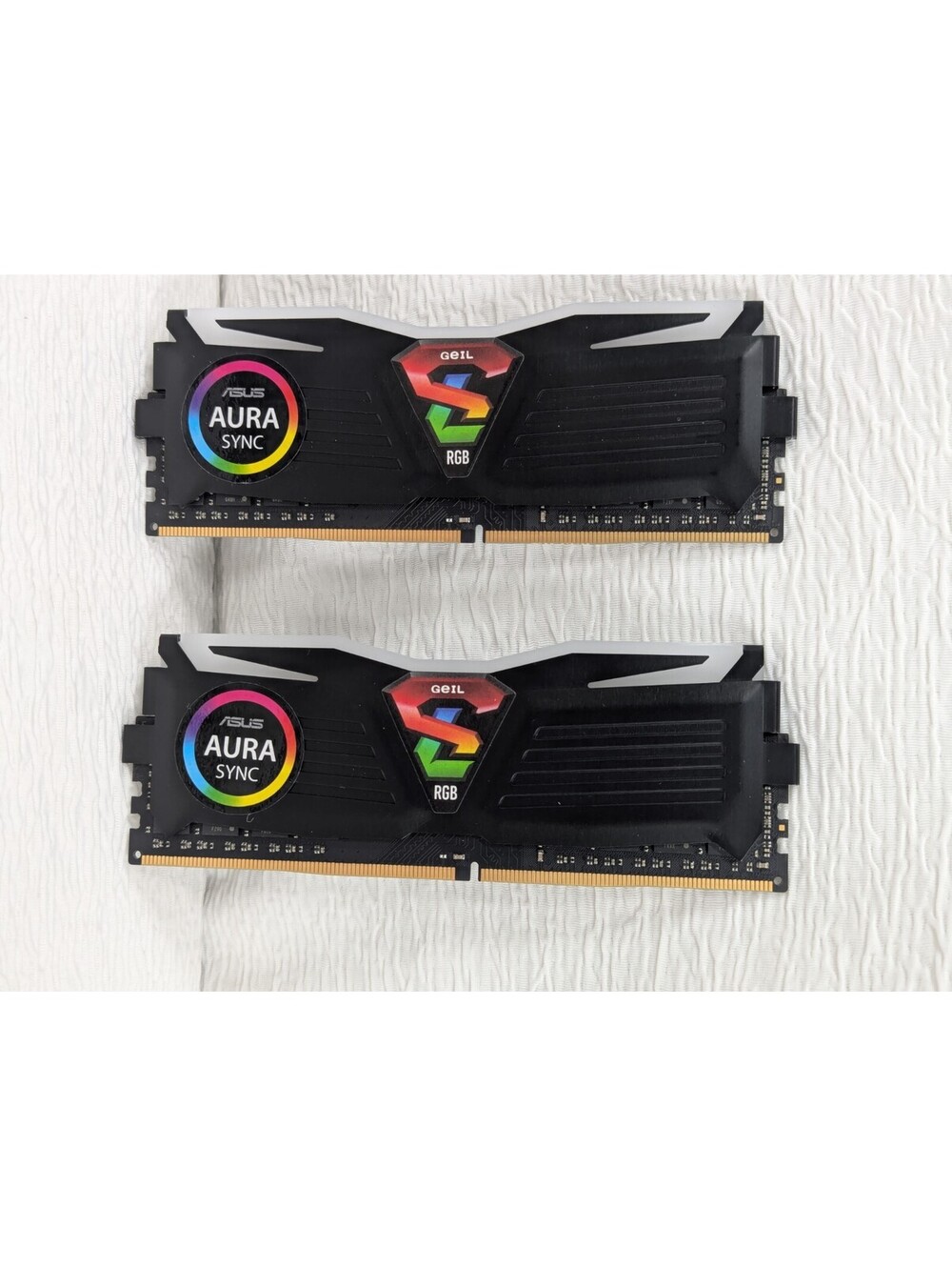 GeIL 8GB (2 x 4GB) DDR4 2400 (PC4 19200) Desktop Memory GLS48GB2400C16DC